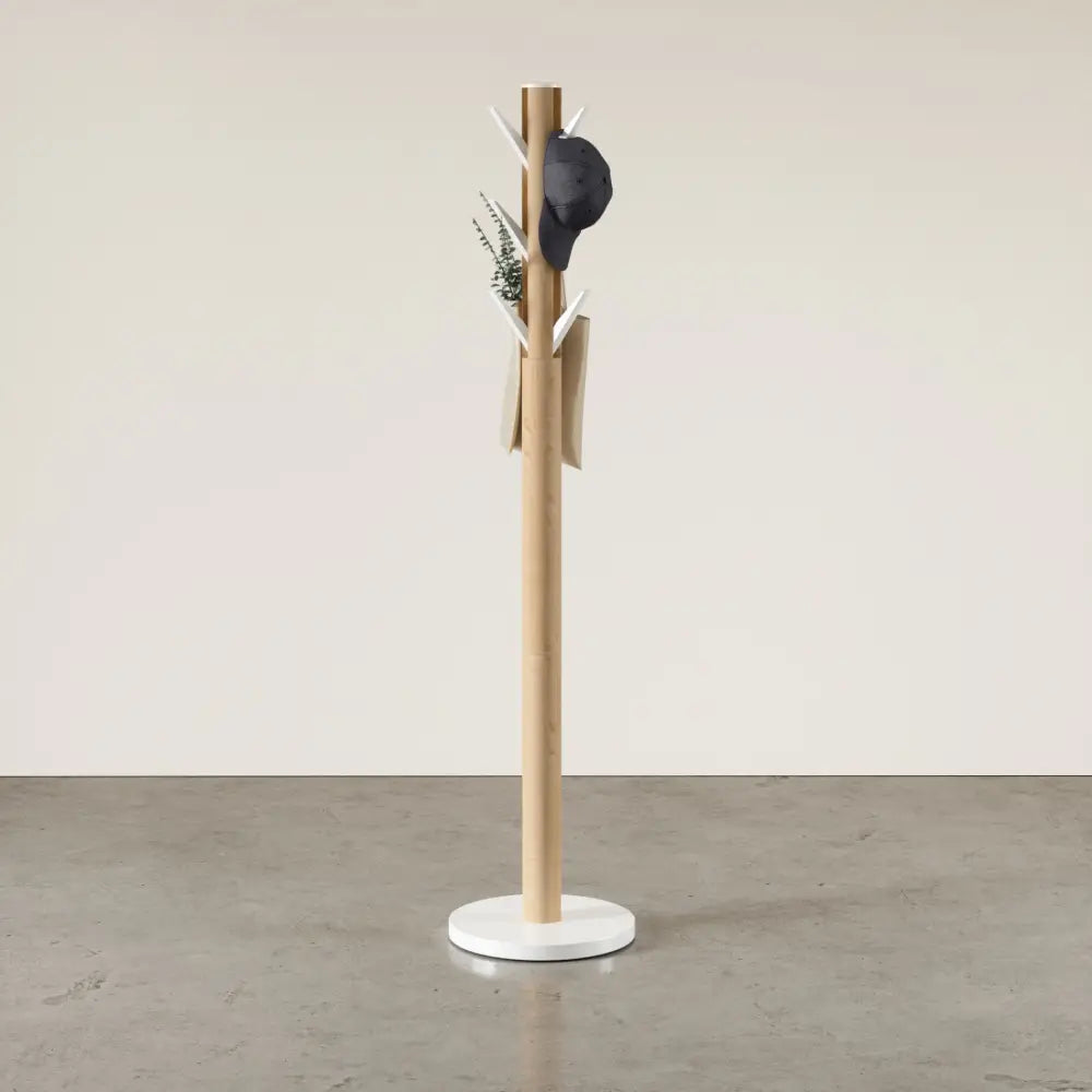 Umbra Flapper – freestanding coat rack white/natural - Storage & Organisation
